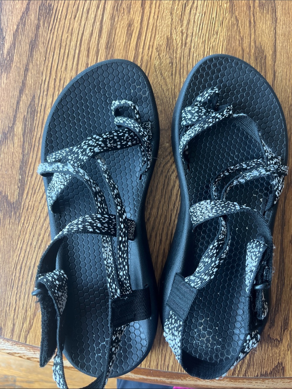 Athletic Works Black & White Strappy Sport Sandals